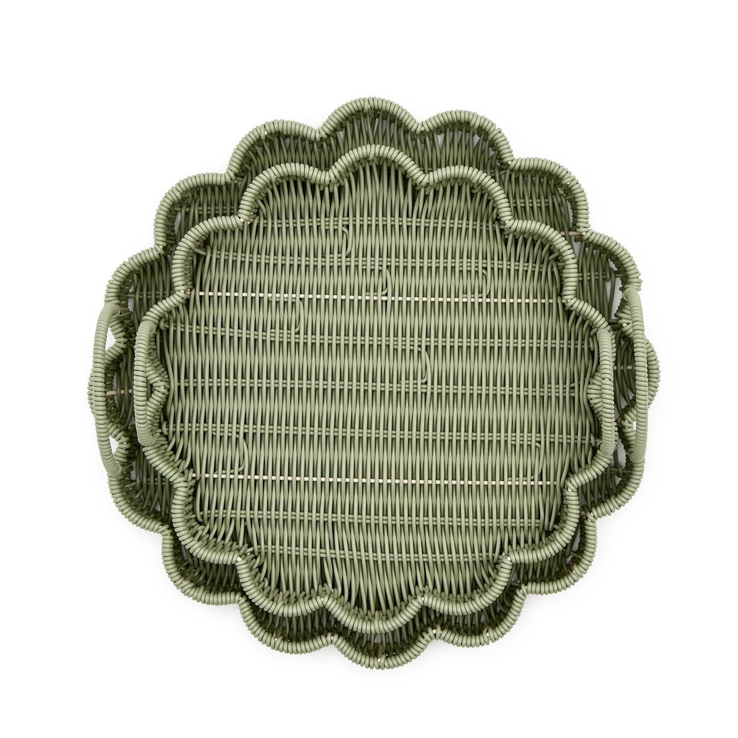 Round Scalloped Tray Small