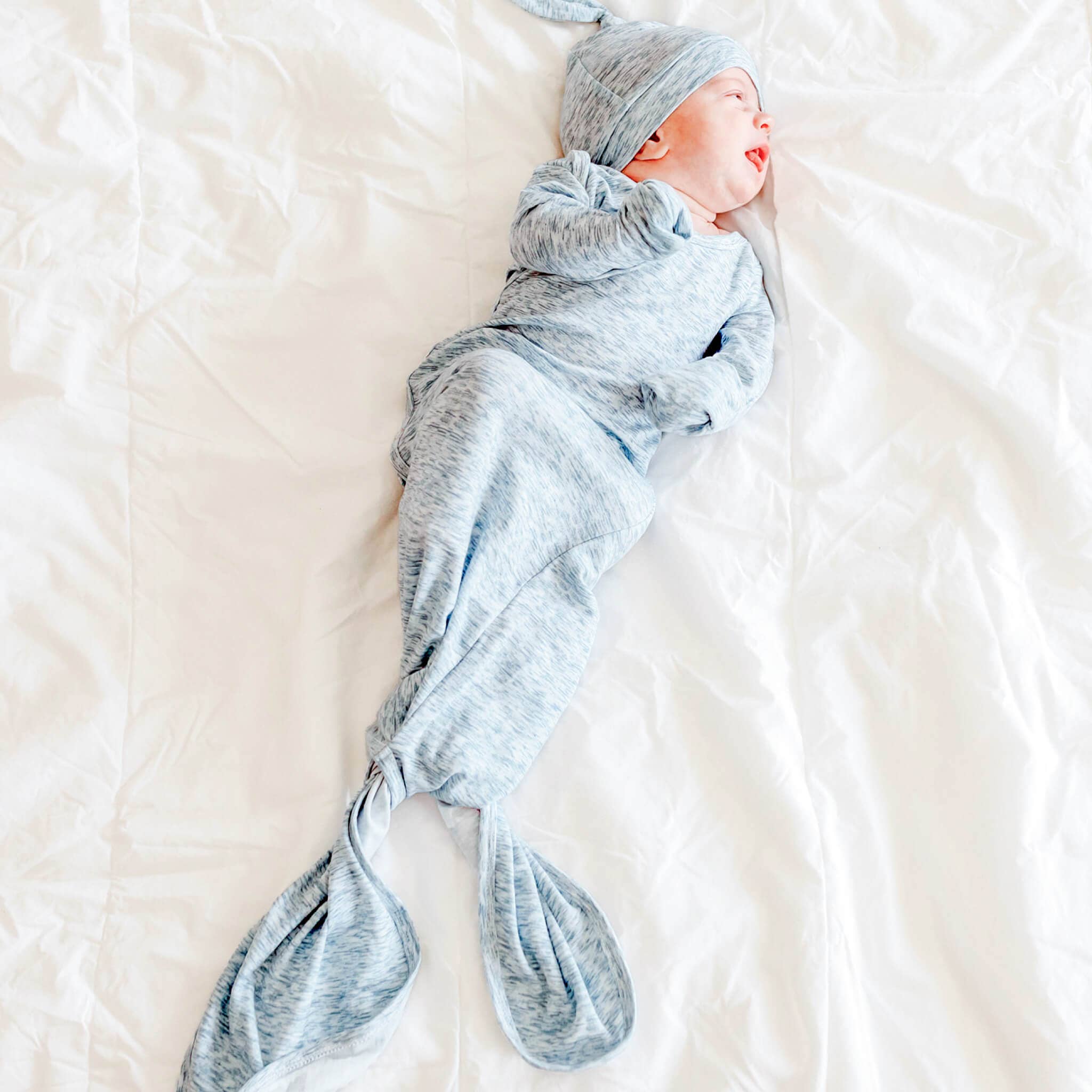 Newborn Knotted Gown - Lennon