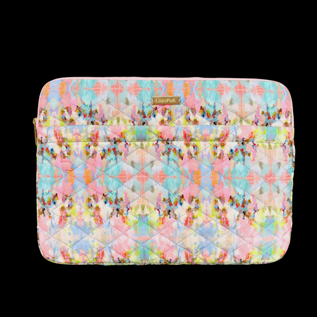 Brooks Avenue Quilted Laptop Case