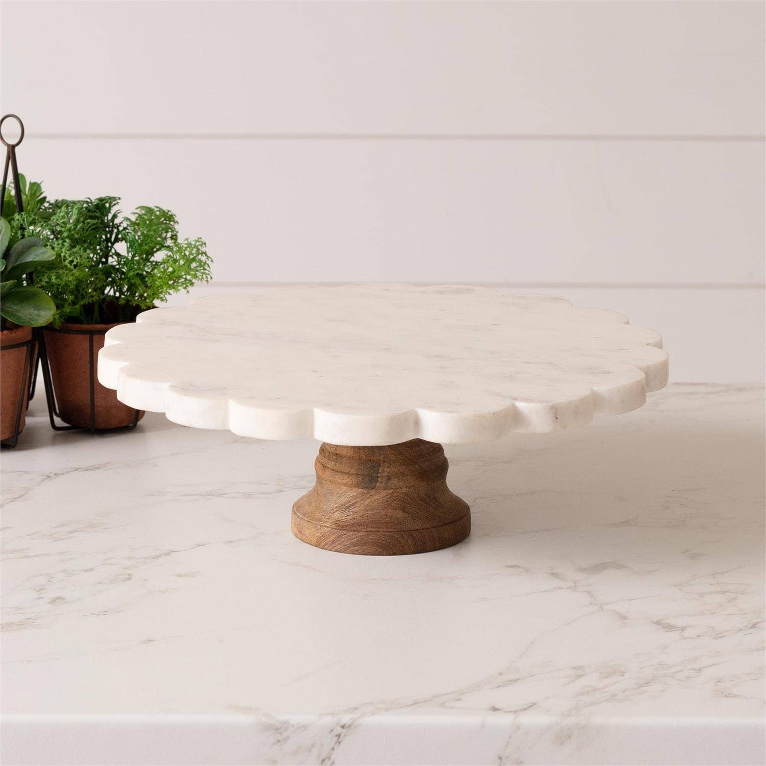 Scalloped Marble Cake Stand (PC)