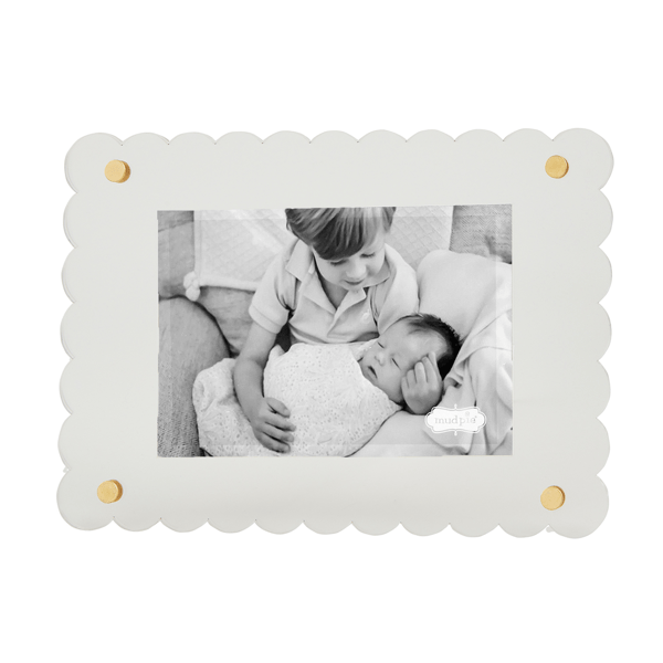 Mud Pie Kids Scalloped Acrylic Frame