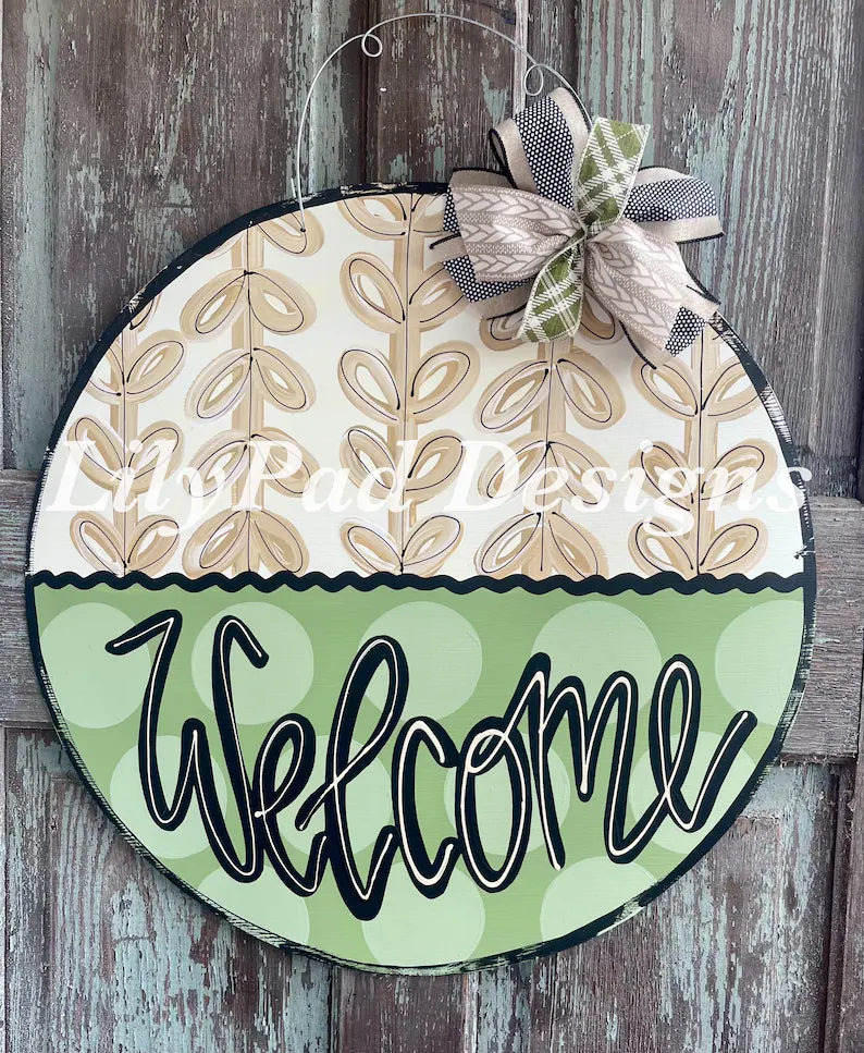 Modern style green/khaki welcome round door hanger